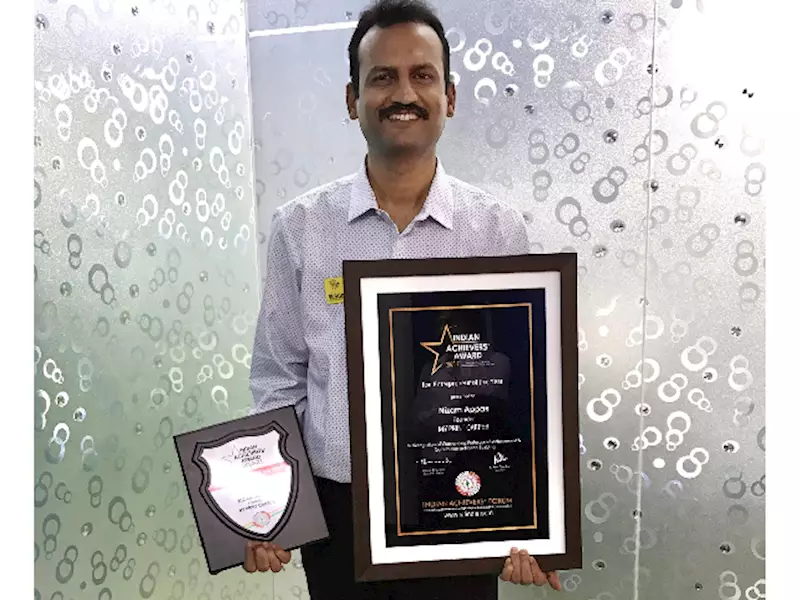 Nizamappas receives Entrepreneur of the year award