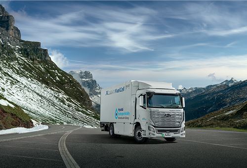 Hyundai delivers first seven Xcient fuel cell trucks to customers in Switzerland