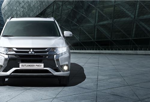 Mitsubishi e-Evolution Concept and new Outlander PHEV to premiere at Geneva