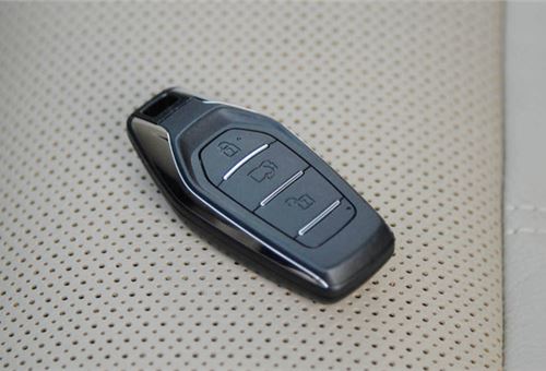 Keyless car technology a gift for hackers, warns Tracker of the UK
