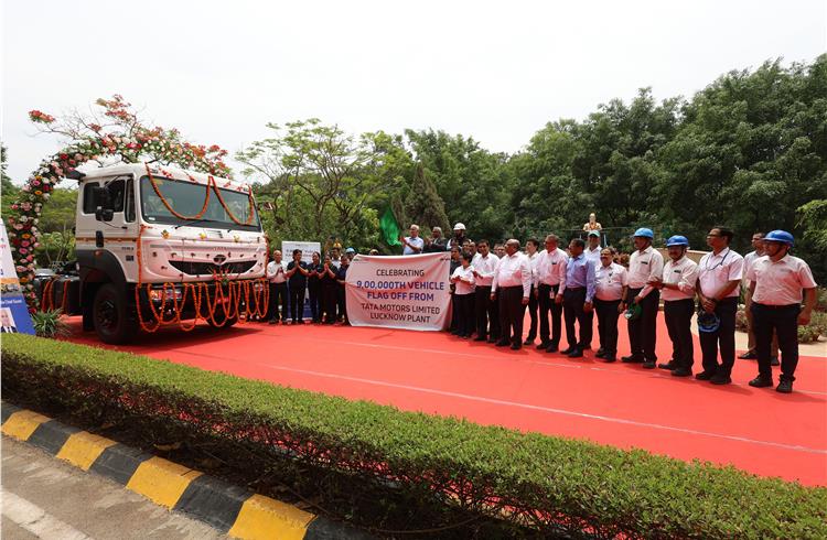 Tata Motors’ Lucknow plant rolls out 900,000th commercial vehicle
