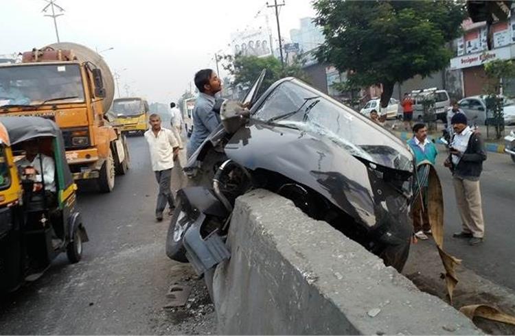 In India, 151,000 lives were lost and 469,000 people were injured on Indian roads in 2018.