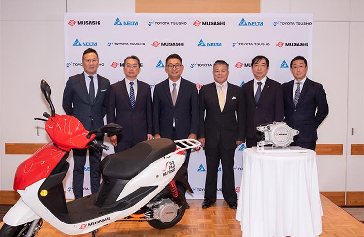 From right to left, Mr. Mitsutake and Mr. Horisaki from Toyota Tsusho, Mr. Setogawa and Mr. Otsuka from Musashi, Mr. Liu and Mr. Ka from Delta Group