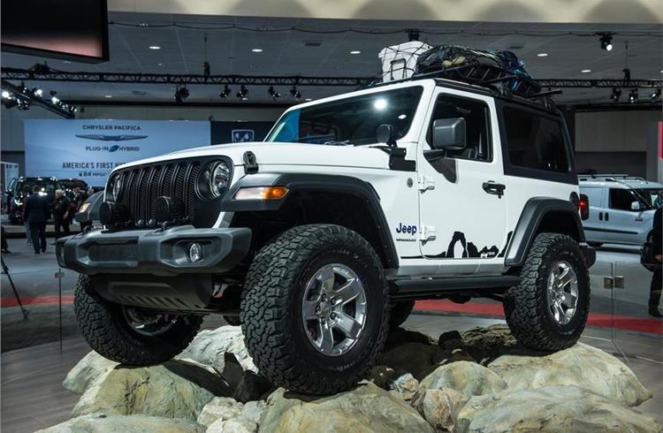 2019 Jeep Wrangler lands with new hybrid engine and big tech boost