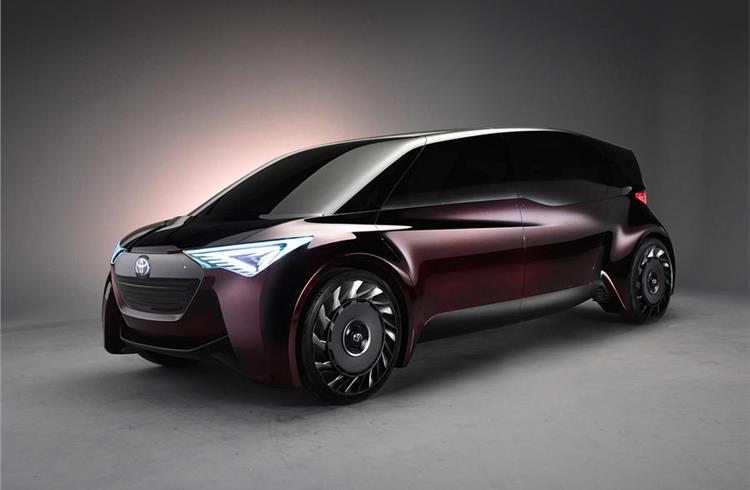 Toyota Fine-Comfort Ride shows how a zero-emissions luxury car of the future could look.