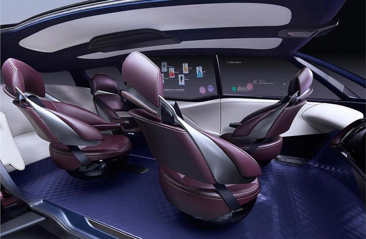 Toyota Fine-Comfort Ride seats can be arranged for conversation.