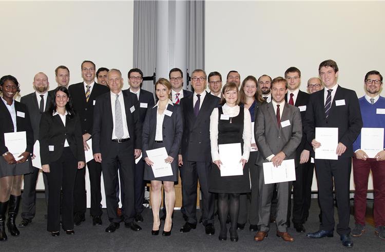 490 young scientists studying for a PhD in the Volkswagen Group