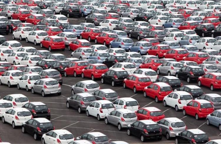 Global auto sales to inch closer to 90-million mark in 2016: IHS Automotive
