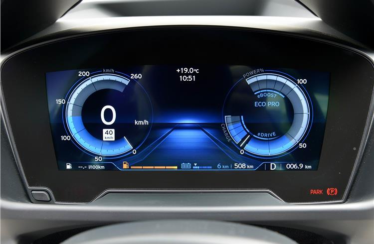 Bosch collaborates for BMW i8’s display-based instrument cluster