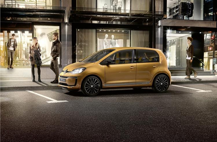 The new special bug gets savanna gold colour with black polygon alloy wheels.