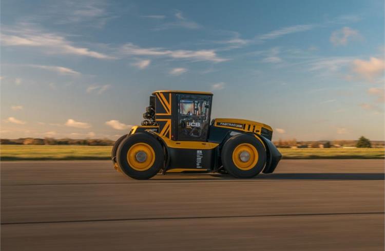 JCB Fastrac Two: The world's fastest tractor