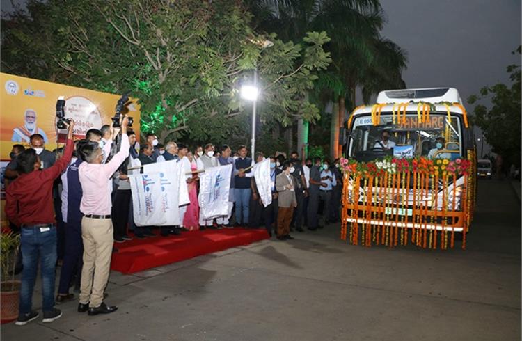 Chief Minister of Gujarat, Shri Bhupendra Patel flagging off Tata Motors electric buses in Ahmedabad.