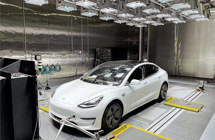 The new solar simulation system plays an important role for globally applicable regulatory tests of both EVs and ICE vehicles. A Tesla in the FEV lab. (Source: FEV Group)