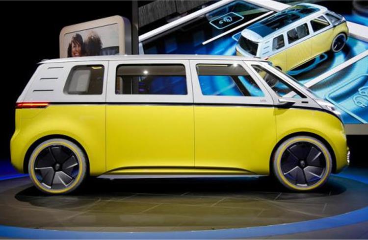 Volkswagen reveals Microbus concept at Detroit Motor Show | Autocar ...