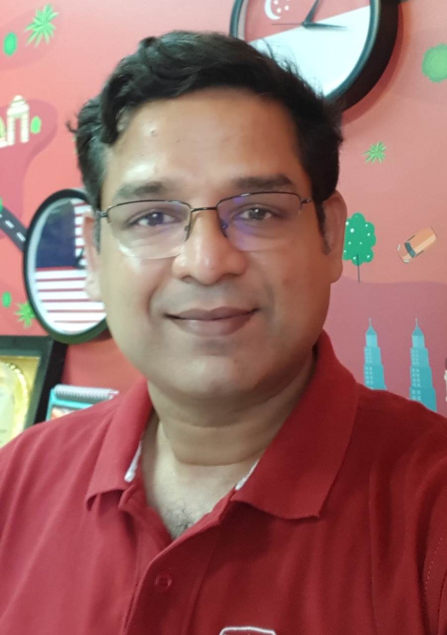 manoj-agarwala-senior-vp-redbus-autocar-professional