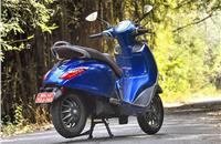 The new Chetak is powered by a 3.8kW/4.1kW (continuous/peak power) electric motor, which sends power to the rear wheel via a unique automated transmission.