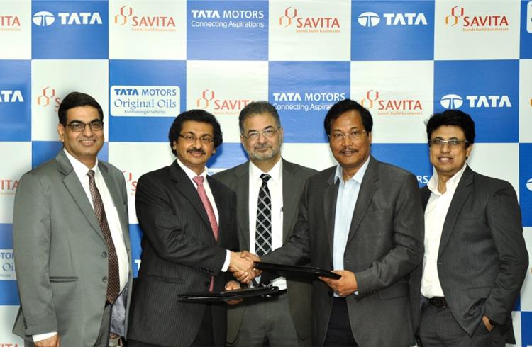 L-R: Savita Oil's Arvind Kapur, Gautam N Mehra, Sunil Aima; Tata Motors' S N Barman and Subhajit Roy