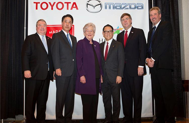 Alabama Governor Kay Ivey and Huntsville Mayor Tommy Battle with Mazda and Toyota leaders at the announcement of the Alabama joint venture