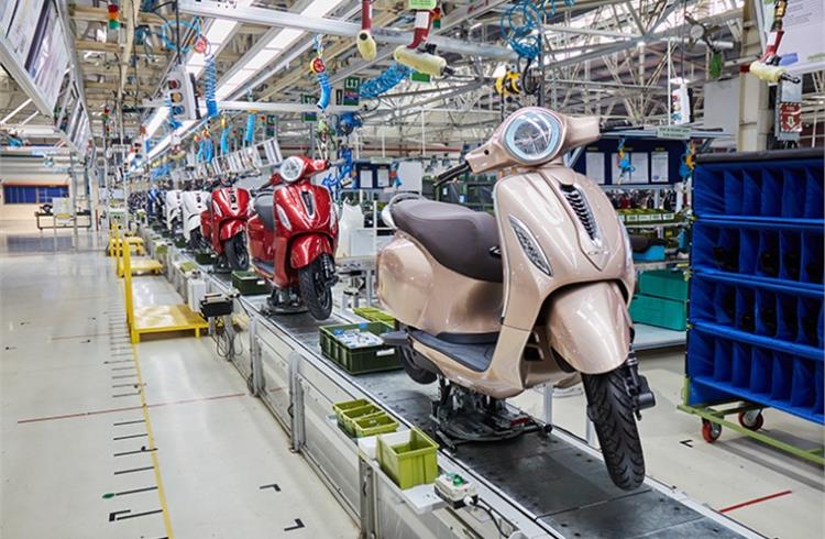 With restructuring of its supply chain and development programmes with key vendors, Bajaj Auto states that over 10,000 Chetaks will be produced each month. 