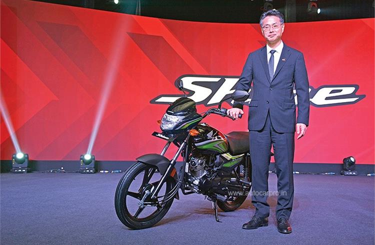 Former President, MD, and CEO of HMSI, Atsushi Ogata at the launch of the brand's all-new entry-level Shine 100 model.
