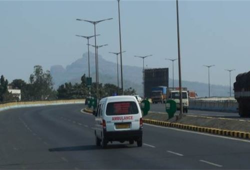 Gadkari sets a 60km road-building target