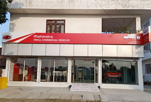 Mahindra sets up 100th small CV dealership, targets 150 more by March 2020