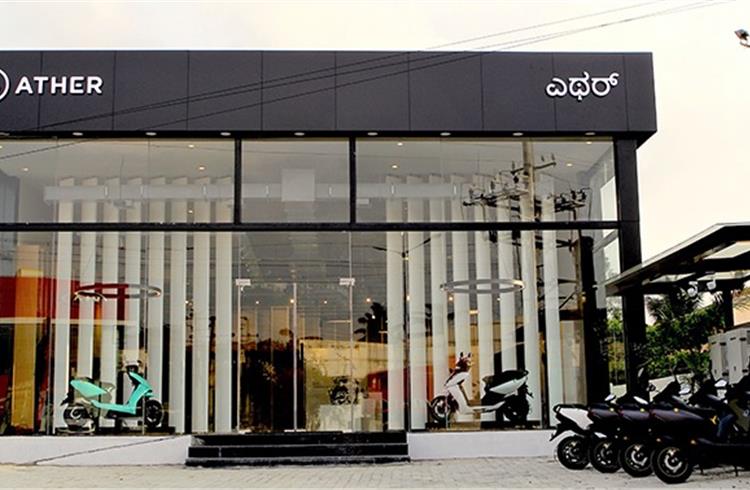 The new retail outlet – Ather Space – is located at Hunsur Road, Hinkal and has been set up in association with Honnassiri Energy.