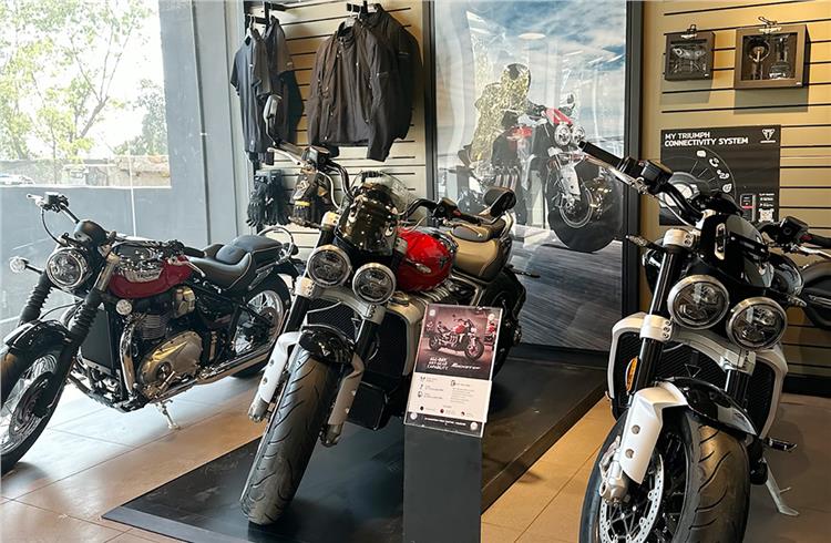 Bajaj Auto takes charge of Triumph India dealer network, plans expansion to 120 cities