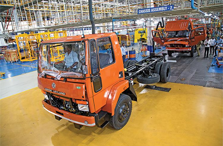 Ashok Leyland domestic wholesales reach 15,323 units in December 2023, reports 10% YoY drop