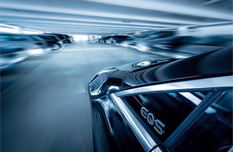 Mercedes-Benz has received official approval for commercial use in Germany for the ‘automated valet parking’ service, developed together with technology partner Bosch.