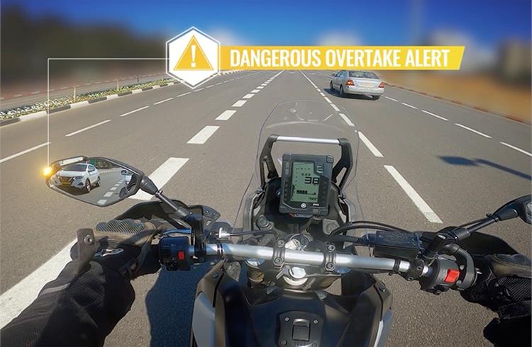 . Two IP69K-rated video units begin recording the moment the motorcycle is turned on, and feature 2-hour looped footage that is uploaded to the Ride Vision app.