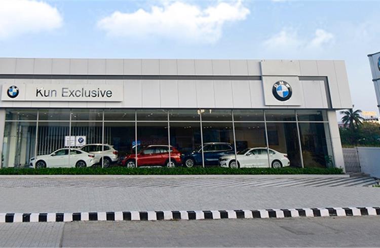 The new facility is spread across 6,500 square feet and comprises a six-car vehicle display area, BMW Lifestyle and Accessories section.