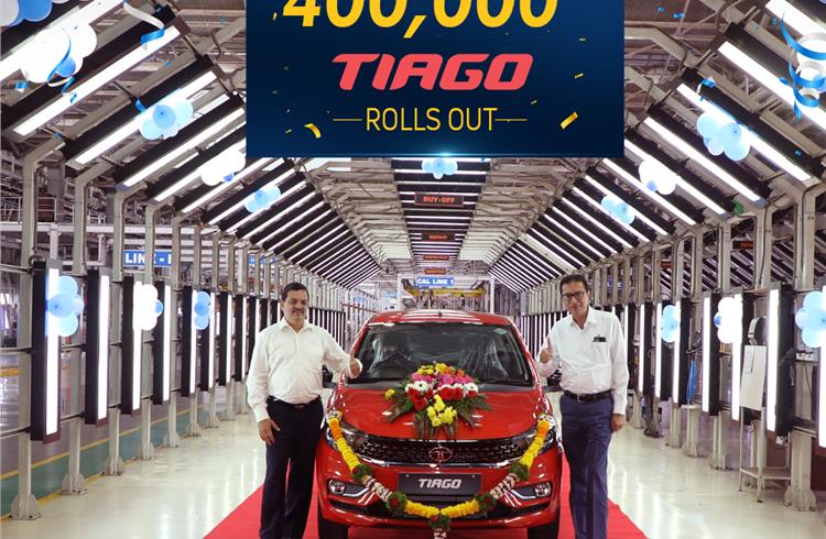 Tiago crosses 400,000 mark 