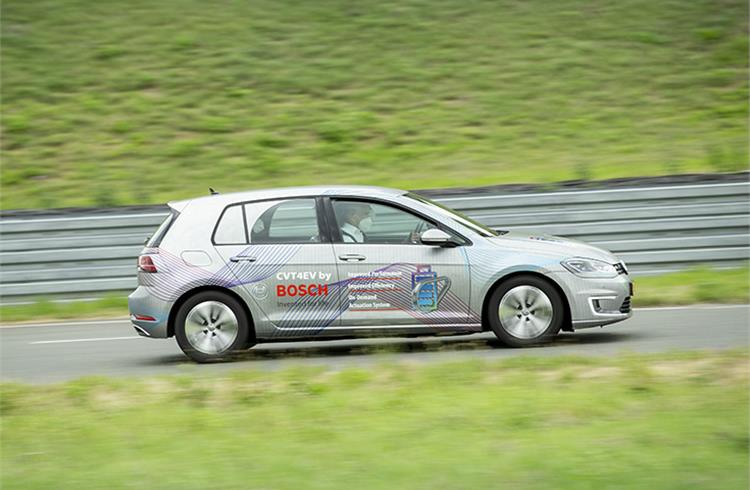 Bosch claims its CVT4EV increases efficiency by up to 4 percent. Depending on design, it can provide more torque in traction mode, better acceleration, or a higher maximum speed.