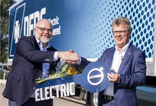 Volvo Trucks receives record order for 100 electric trucks