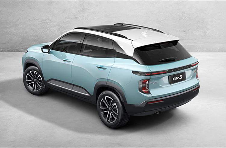 Baojun reveals RS-3 small sporty SUV