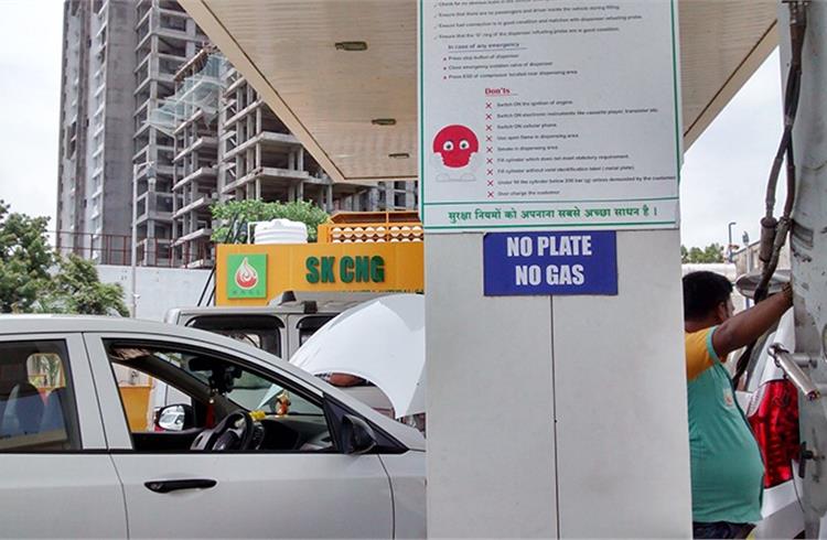 As of February 2, 2020, public sector OMCs have installed CNG facilities at 1,438 retail outlets in the country. This one is near the Mumbai-Pune Expressway.