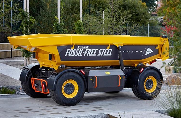 In October 2021, Volvo Group unveiled the world-first vehicle, a load carrier for mining and quarrying applications, made using SSAB’s fossil-free steel. 