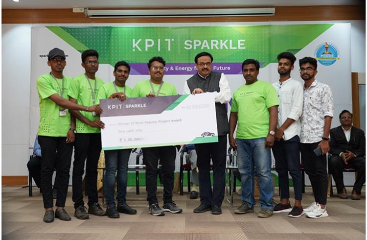 Team Bio from St Xavier’s Catholic College of Engineering, Kanyakumari won the 'Most Popular Award' for designing a photobioreactor to enhance biomass productivity from microalgae growth.