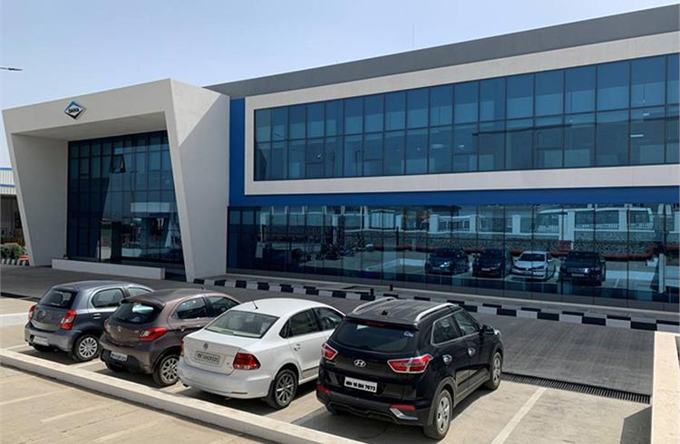 In December 2021, Dana opened its new EV drivetrain manufacturing facility in Chakan, Pune.