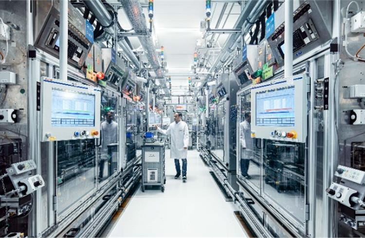 Bosch Research has developed an AI-based system that identifies anomalies and malfunctions in the manufacturing process and improves product quality.