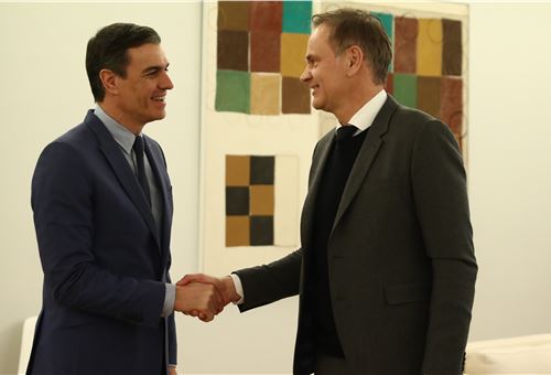 Spain's prime minister and Volkswagen CEO discuss wide-ranging e-mobility hub strategy