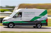 Schaeffler’s demonstration vehicle is built from the ground up on the basis of an electric van. The vehicle is driven by a Schaeffler 3in1 e-axle powered by a fuel cell system made using Schaeffler components.