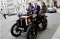 Sachin Tendulkar drives a 119-year-old Daimler in London