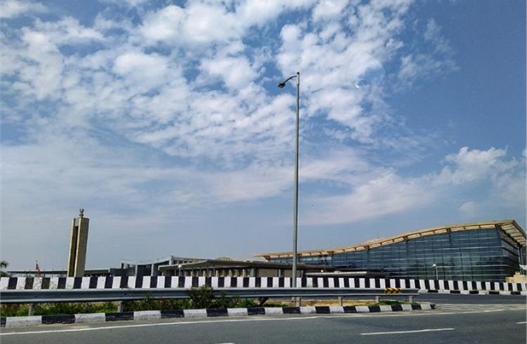 With near-empty roads and no air traffic, the skies at the Dhaula Kuan intersection in New Delhi have turned blue.