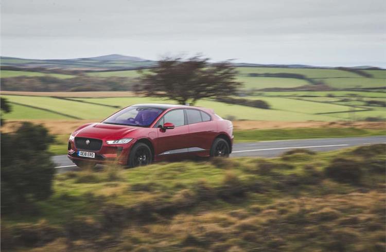 UK loans £500m to Jaguar Land Rover for EV production