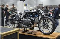 Custom bike with prototype of new BMW Motorrad boxer engine wows Japan