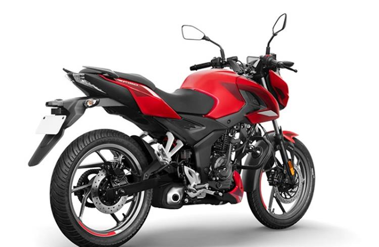 Pulsar P150 is powered by an air-cooled, 149.68cc single-cylinder engine which develops 14.5hp at 8500rpm and 13.5 Nm torque at 6000rpm and is mated to a five-speed gearbox.