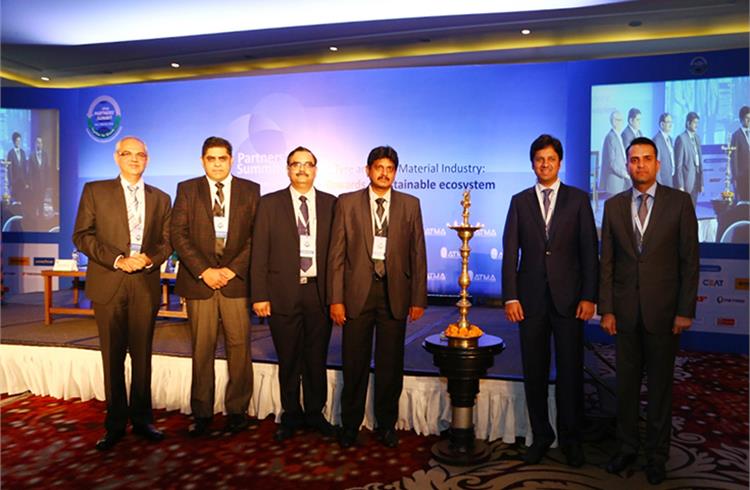 Anant Goenka and Anshuman Singhania with (from L) Virendra Rathod, Srikanth Chakravarthy, Ashish Pandey & V Natarajan