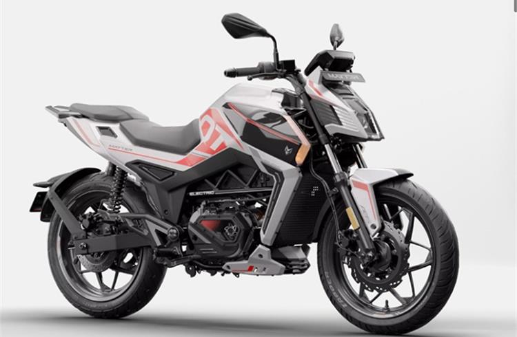 The liquid-cooled motor on the Aera is rated for a claimed peak power output of 10.5kW. Aera is the first electric bike to boast of a four-speed gearbox.